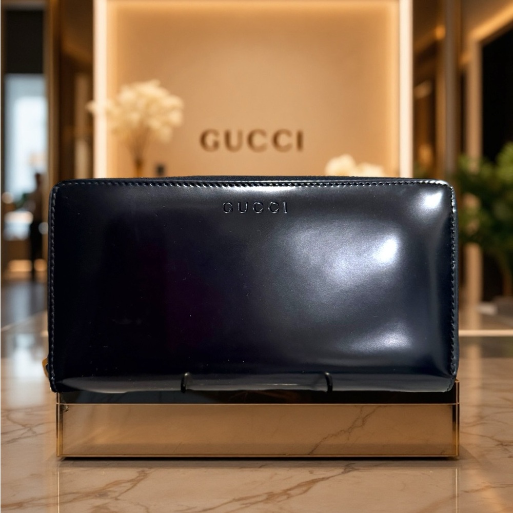 GUCCI Zip-Around Black Wallet with Goldtone Bamboo Zip Pull